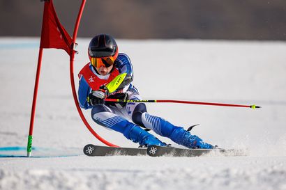 Santeri Kiiveri laski paralympiavoittajaksi suurpujottelussa – "Sieltä se tuli"
