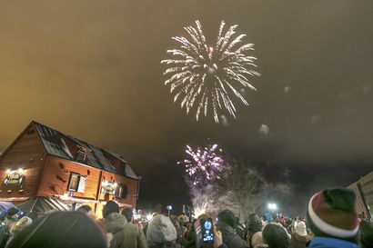 Oulun kaupunki järjestää uudenvuoden juhlat ilman ilotulitusta: "Haluamme olla moderni kaupunki" – Valtuustoaloitteessa vedotaan keskitetyn ilotulituksen hyötyihin