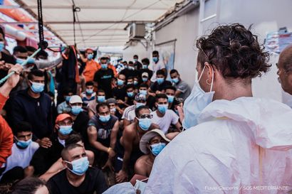 Siirtolaisia pyrkii Eurooppaan myös pandemiassa – Välimerellä pelätään tapahtuvan haaksirikkoja, joista kenelläkään ei ole tietoa