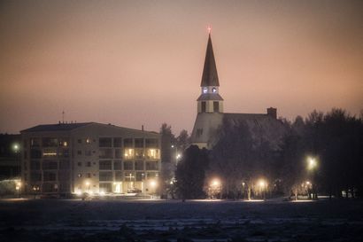 Rovaniemen seurakunnassa soitetaan kirkonkelloja kello 19 rauhan ja Ukrainan kansan puolesta – ovet illalla avoinna hiljentymiselle