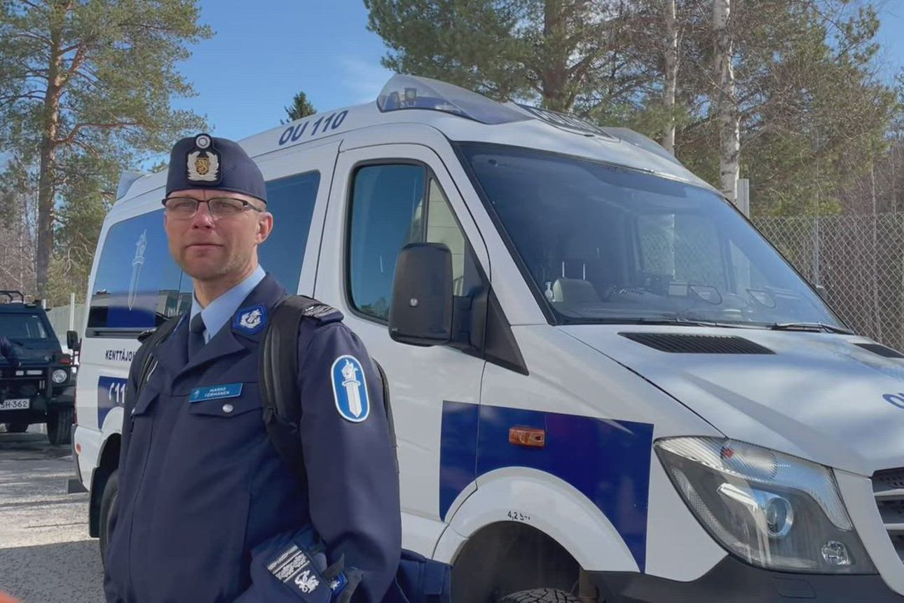 Kahen Kahavit 14.4.2023: Mörkö-Mersu ja tandem-Törmänen kiikarissa –Mitä toimittajat tenttasivat poliiseilta?