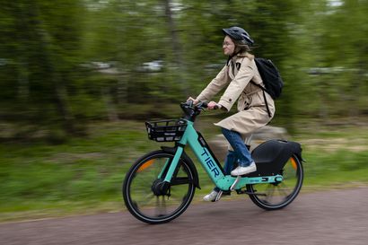Testasimme Ouluun juuri tulleita TIER-sähköpyöriä – Lue tästä, paljonko ajaminen maksaa, ja millaista vauhtia pyörä tarjoaa