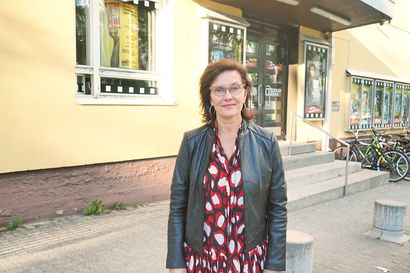 Leffavieras: Evakkoperhe sopeutuu uuteen elämään Suomessa, jossa kaikilla oli sodan jälkeen vaikeata