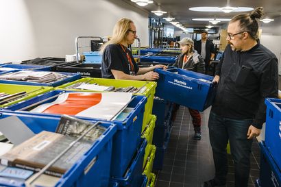 Tuhansien kirjojen muutto on valtava urakka, mutta Rovaniemen pääkirjaston väki kuvailee sitä yksinkertaiseksi: "Kirjastossa kaikelle aineistolle on oma paikkansa"