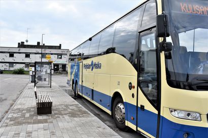 Polttoaineiden hintojen nousulla on ollut vaikutuksia Koillismaalla toimivien linja-autoliikennöitsijöiden toimintaan – Bussilippujen hintoihin tulossa korotuksia elokuussa