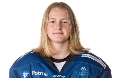 Magdalena Felcmanova, 14, RoKin tehopelaajana Vaasan Sportin kaadossa