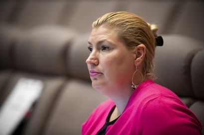 Raahelainen kansanedustaja Katja Hänninen vaatii lapsilisän pidentämistä