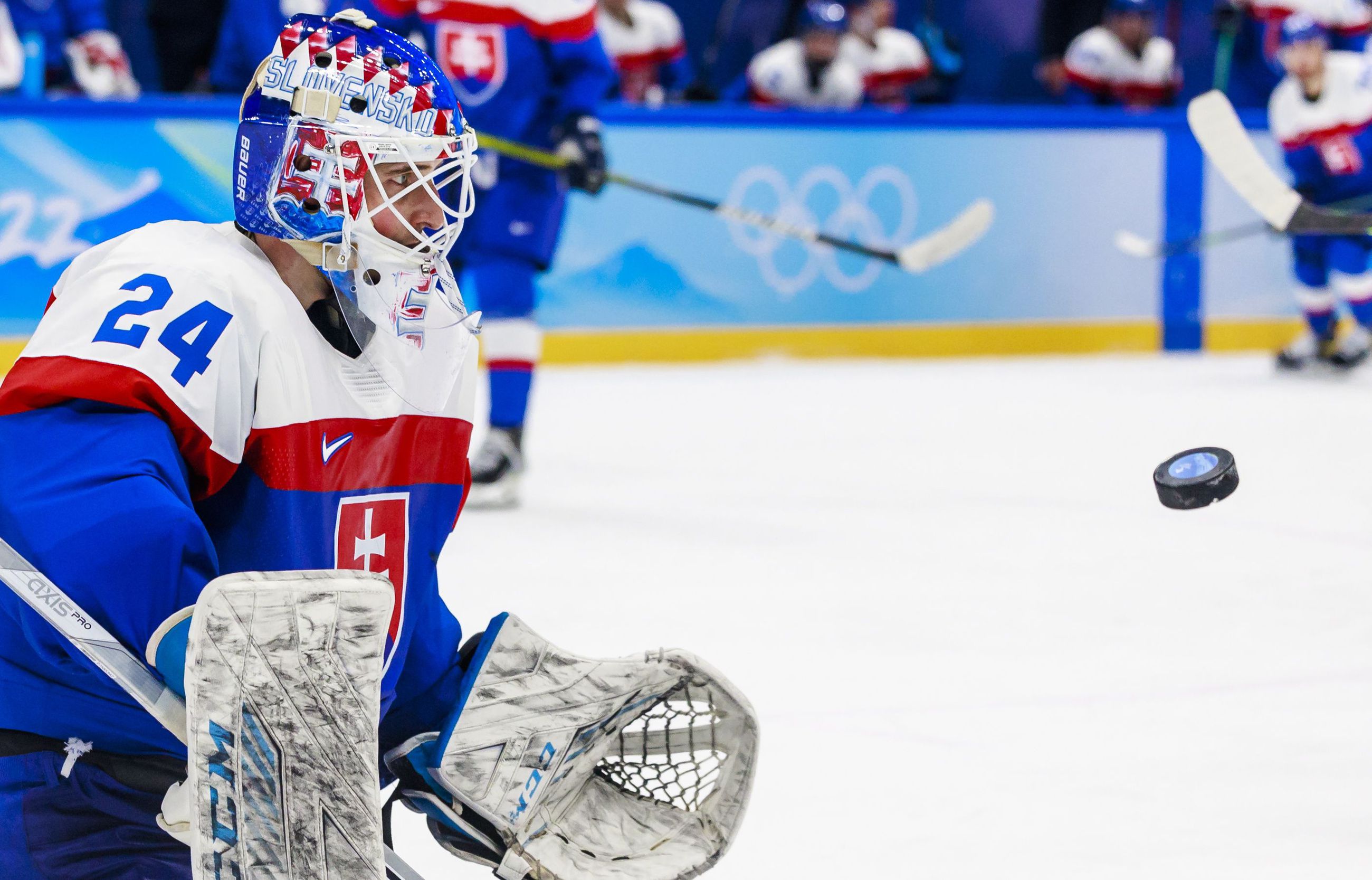 Slovakia olympiavälieriin – Kärppien ex-tähtivahti torjui Yhdysvallat  rankkarikisassa, Tepsin Juraj Slafkovsky maalasi jälleen | Lapin Kansa