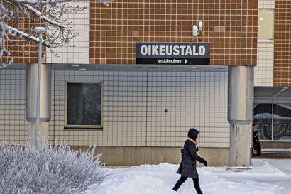 Mies tuomittiin vankilaan ihmiskaupasta Oulussa – määräysvaltaan otetun naisen piti noudattaa jääkaapin oven käyttäytymissääntöjä