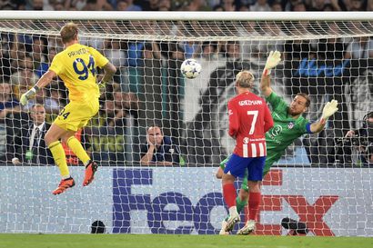 Yllättäen tappiolla ollut Manchester City jyräsi Mestarien liigassa voittoon – maalivahti puski Lazion tasoituksen
