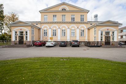 Raahen hallintojohtajan ja henkilöstöpäällikön hakuaika umpeutumassa – Nurkkala esittää myös liikuntapalvelupäällikön rekrytointia
