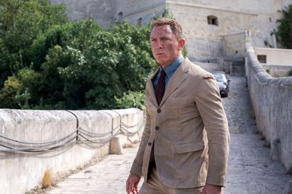 Arvio: Daniel Craigin tähdittämä viides ja viimeinen Bond-seikkailu on ikimuistoinen, vaikka käsikirjoituksessa olisi ollut viilattavaa