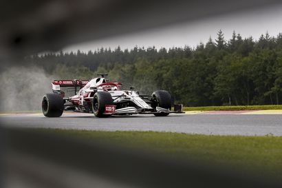 Räikkönen tiivisti suomalaisten vaisun F1-päivän Belgiassa: "En nähnyt koko päivässä yhtään positiivista asiaa"