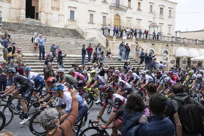 Etna ravisteli tuloslistaa Girossa – Juan Pedro Lopez johtajanpaitaan