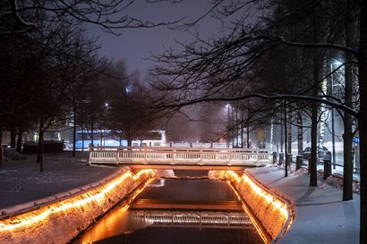 Lumo-valofestivaali jouduttiin perumaan, mutta Oulu hehkuu silti hienojen valojen loistetta