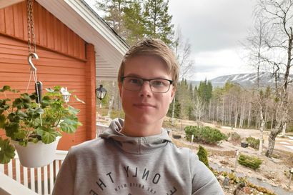 Pudasjärveläinen kevään ylioppilas Jesse Pyykkönen on toinen Suomen parhaan tutkintotodistuksen saaneista – "Tämä oli yllätys, vaikka tähtäsinkin hyviin arvosanoihin"
