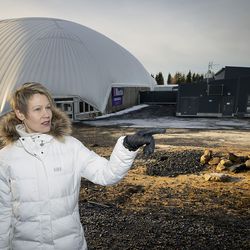 Maakunnallinen Tsempparipalkinto Kempeleen elinkeinojohtaja Miia Marjaselle – "Olen kuullut pelkää positiivista"