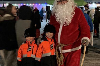 7-vuotias Roope toivoi joulupukilta uutta pehmolelua ja 4-vuotias Rasmus työmaata – ilotulitus saatteli joulun avatuksi Taivalkoskella