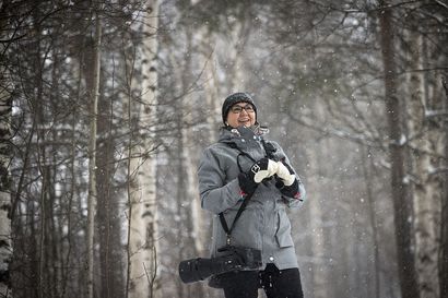 Metsien linnut kaupungistuvat, mutta kanahaukasta tulee cityhaukka vain talvisin – Sari Karhu on havainnut Oulun Nokelassa korppeja, sepelkyyhkyjä ja pikkutikan
