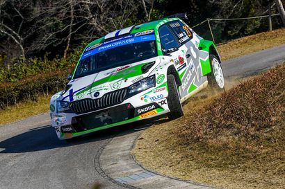 Kilpakumppanin epäonni tasoittaa Lindholmin ja Hämäläisen tietä WRC2-luokan maailmanmestaruuteen