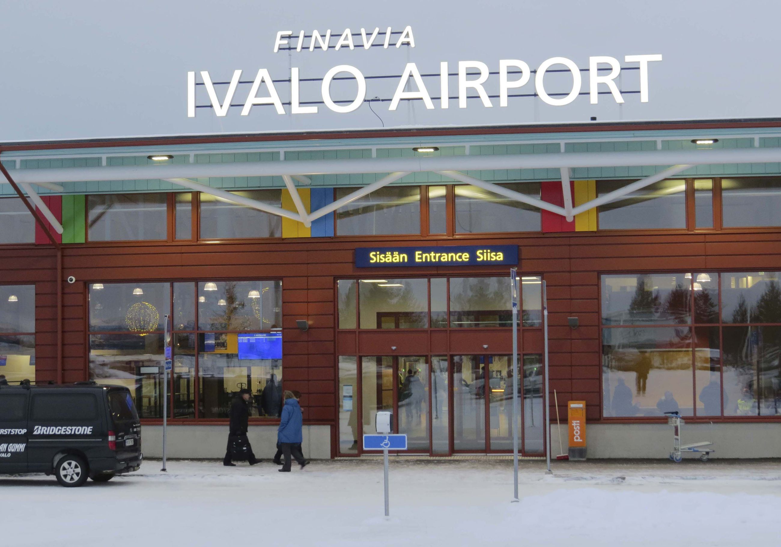 Ivalon lentoasema täyttää 80 vuotta – alkuperäinen asema tuhoutui Lapin  sodassa, mutta kultaryntäys antoi sysäyksen sen uudelleenrakentamiselle |  Lapin Kansa