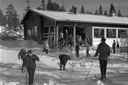 Ounasvaaran hiihtomaja ennen ja nyt – olisipa se nykyäänkin avoinna vaaralla liikkujille