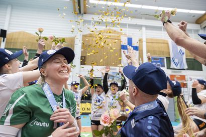 Miltä näyttää Suomen mestaruuden juhliminen tänä vuonna? Katso kuvat neljännestä loppuottelusta