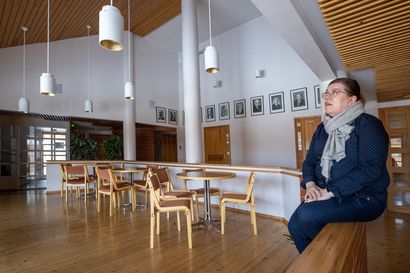 Suojelukohde Oulunsalossa siirtyi kymppitonneilla uusille omistajille – "Toimiva konsepti kunnantalon elävöittämiseksi"