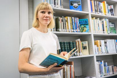 Annikin jäljillä – Outi Hytönen kirjoittaa elämäkertaa kirjailija Annikki Kariniemestä