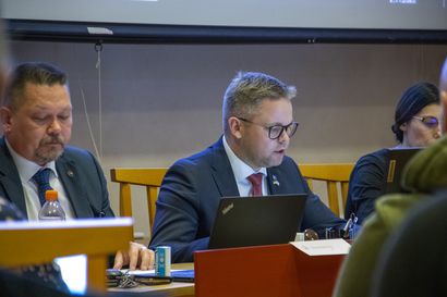 Vesa Anttila nautti luottamushenkilöiden luottamusta, tiedottavat valtuustoryhmien sekä kunnanvaltuuston ja -hallituksen puheenjohtajat