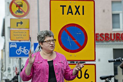 Anna Hurmalainen tutkii allekirjoitusten aitoutta – kiistellyn alan asiantuntija oli mukana oululaisfirman taksikuskin ajamassa erikoisessa oikeusjutussa
