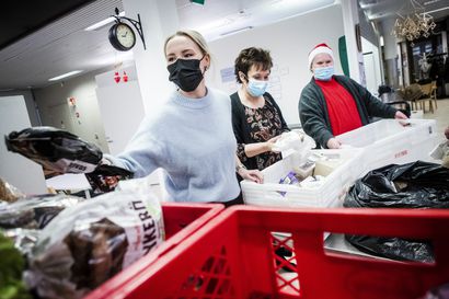 150 kassillista jouluherkkuja – Yrittäjäperhe lahjoittaa jälleen jouluruokaa Rovaniemen vähävaraisille