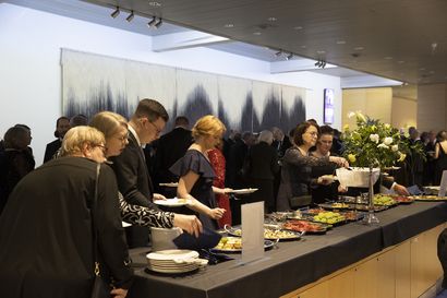 Kuvagalleria: Pohjois-Pohjanmaan liiton loppiaisvastaanottoa juhlittiin koronavuosien tauon jälkeen – katso kuvia juhlatunnelmista