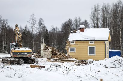 Lapin sodassa säästyi Rovaniemen keskustassa tuholta 49 rakennusta, niistä jäljellä on 15
