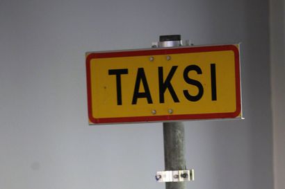 Viikonlopun taksinkuljettajan pahoinpitely Oulussa: Pariskunta poistui maksamatta, sitten alkoi potkiminen ja lyöminen