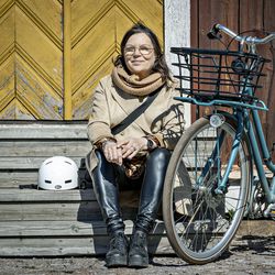 "Kaikki pitää tehdä lasten eteen" – 60 vuotta täyttävä Anne-Maria Takkula sai elämänohjeet työhönsä sote-alalla jo pikkutyttönä isältään ja isoäidiltään
