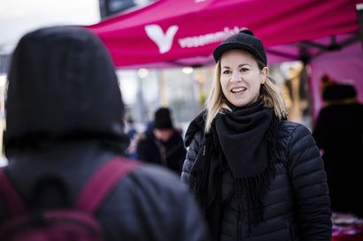 Sosiaali- ja terveysministeri Hanna Sarkkinen vaatii korjaamaan Kela-kyytien ongelmat – vaikeuksia on ollut muuallakin kuin Lapissa