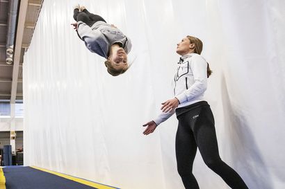 Taipumattomien kaksikko valittiin maajoukkueeseen – Vilma Uimaniemi ja Pihla Kortesalmi tähtäävät vuoden kuluttua käytäviin EM-kilpailuihin