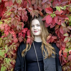 Liina Mäkelä, 17, toivoo kouluihin mielenterveystarkastuksia – Oululaistunut Pohteen nuorisovaltuuston puheenjohtaja tähtää politiikan huipulle