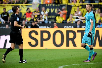 Reus törkkäsi Dortmundille voittomaalin Lukas Hradeckyn nenän edestä – suomalaisvahdin ilta päättyi punaiseen korttiin, Joel Pohjanpalo istui vaihdossa