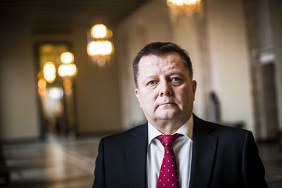 Uusi Suomi: Markus Mustajärvi jättää politiikan