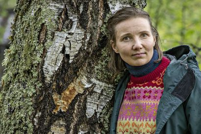 Arvio: Jenni Räinän esikoisromaani Suo muistaa on oivaltava ja ajankohtainen ihmisen, luonnon ja ilmastokriisin kuvaus