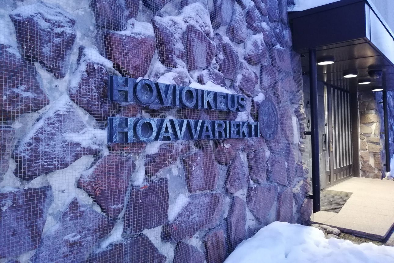 Lastenhoitaja teippasi taaperon pussilakanan sisään  – Rovaniemen hovioikeus korotti hieman kärsimyskorvauksia