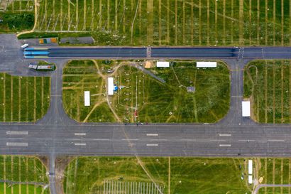 Suviseurat siirtyivät peltoaukeilta lentokentille – Uusia alueita etsitään aktiivisesti, mutta harva paikka täyttää Suomen suurimman kesätapahtuman vaatimukset