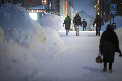 Lauantain lumimyräkkä nosti Oulun Suomen lumitilanteen Top kymppiin – "Tämmöinen likimain normaali tilanne voi vaikuttaa siltä, että lunta on paljon", meteorologi toppuuttelee