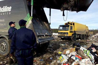 Jätteenkuljetusratsian tulos: Tilanne parantunut mutta neljäsosalle ratsatuista jätteenkuljettajista silti huomautus tai kehotus