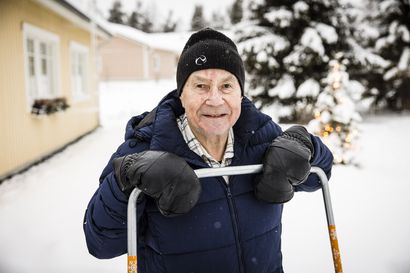 Rovaniemeläinen Tuomo Varttila, 80, talkoilee latuja ja jäätietä tunteja laskematta – "Paavalniemi on pussinperä, josta en ikinä muuta pois"