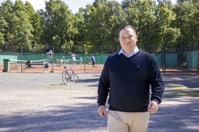 Oululainen kokoomuksen Janne Heikkinen käytti rahaa vaaleihin ylivoimaisesti eniten vaalipiirin kansanedustajista