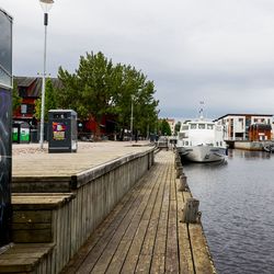 Humalainen juhlija päätti uida Oulun torinrannassa – joutui pulaan
