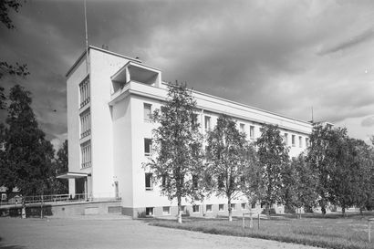 Sairaalanniemen vanhin rakennus on funkkis-arkkitehtuuria edustava blokkisairaala, joka oli aikanaan osoitus Rovaniemen nousukaudesta